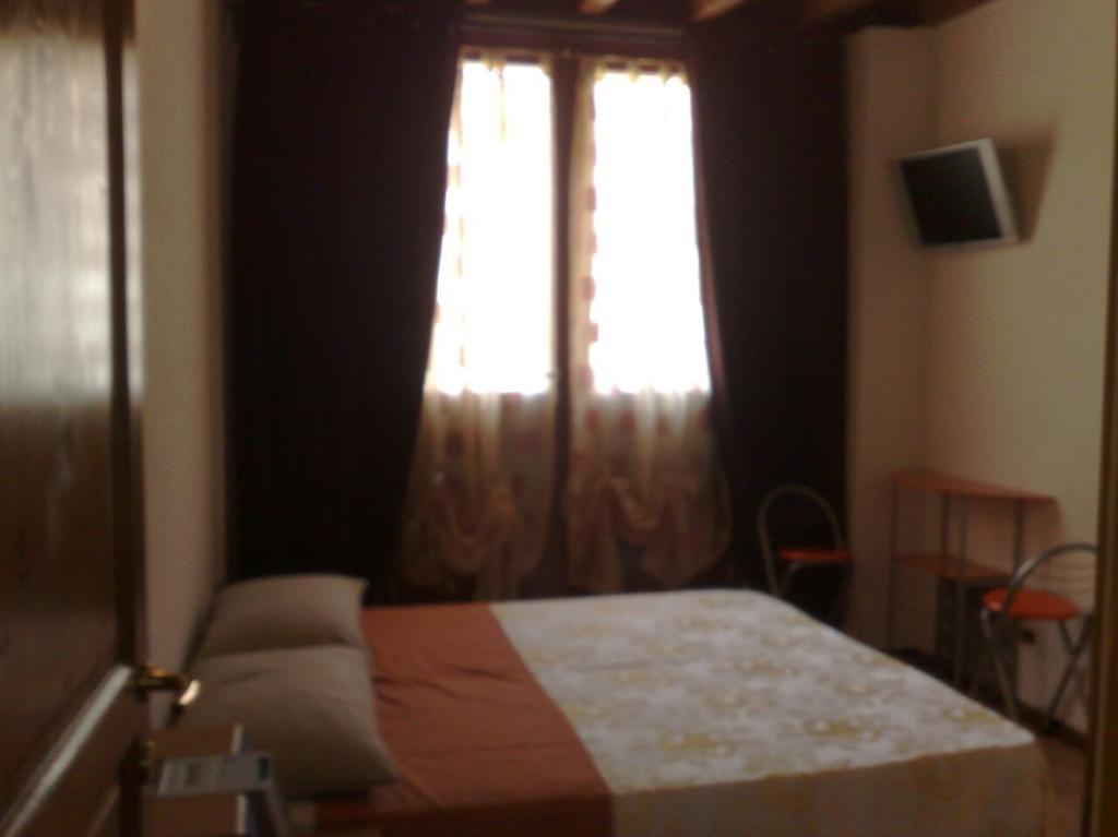 Via Toscana House Parma Oda fotoğraf